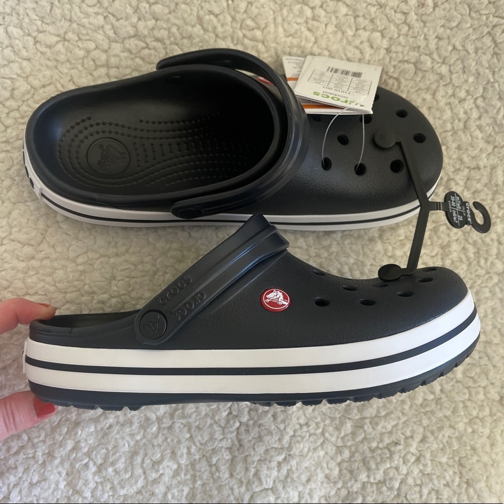 NWT Black Crocs Unisex Crocband Clogs Wmn Size 9